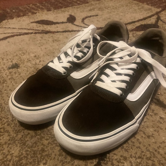 Vans Ward Deluxe Comfort Skating Shoes - Picture 5 of 11